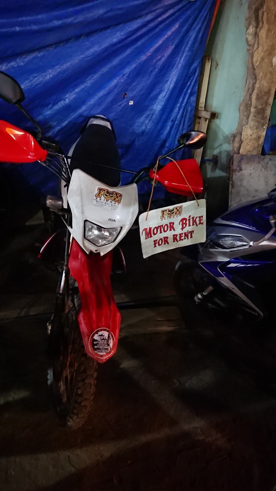 Fox Agimat – motorbike rental