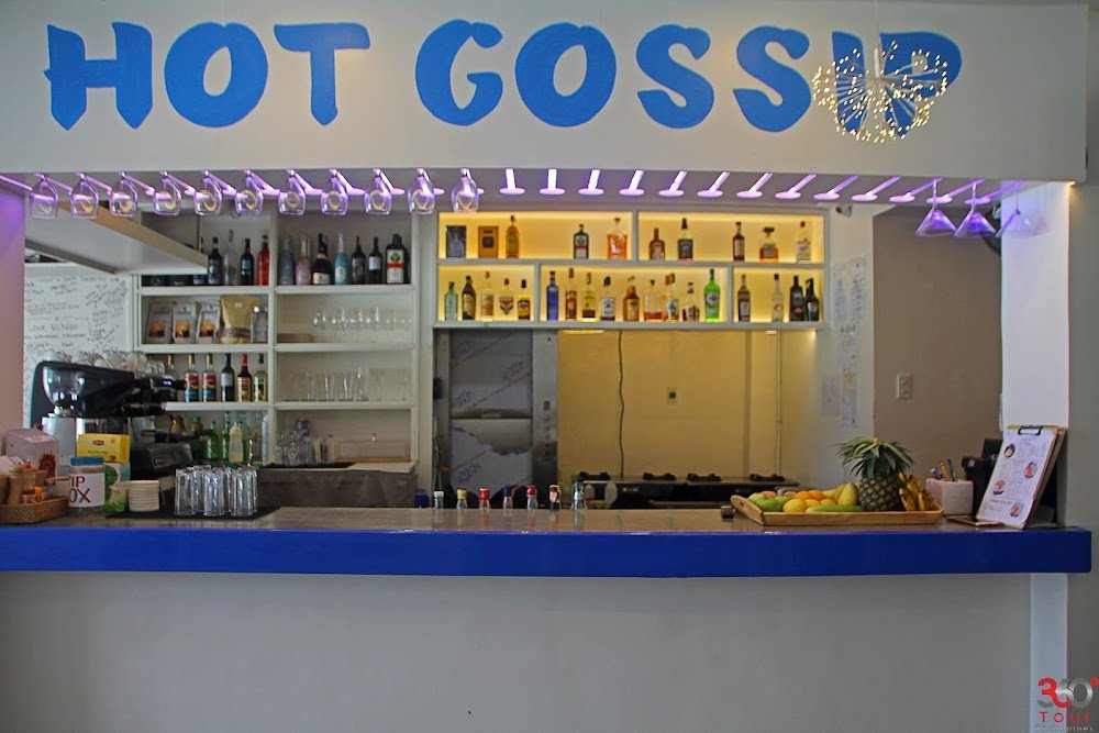 Hot Gossip Beach Bar & Café